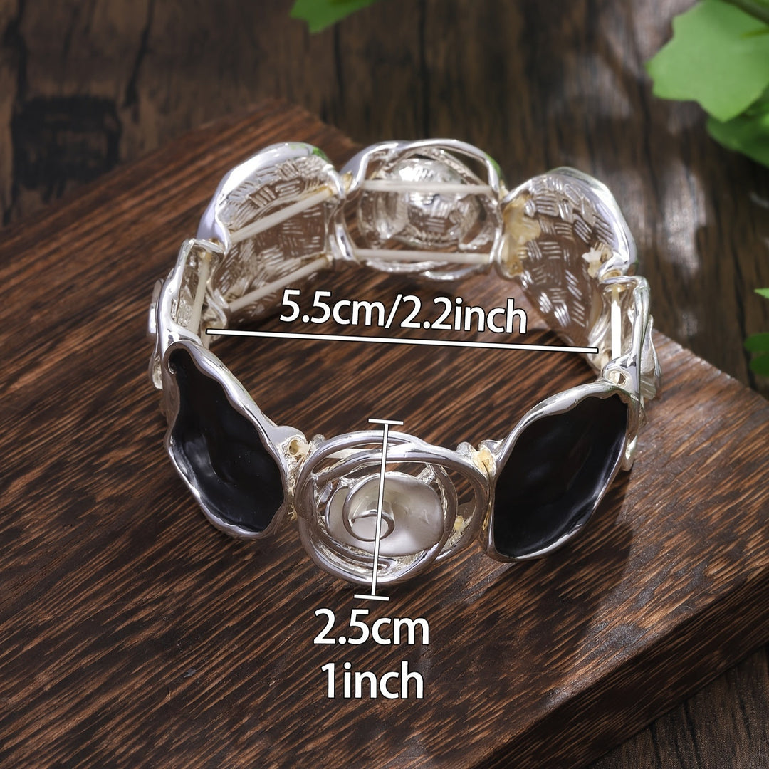 Bohemian Round Flower Geometric Design Cuff Elastic Bracelet - Elena Harper