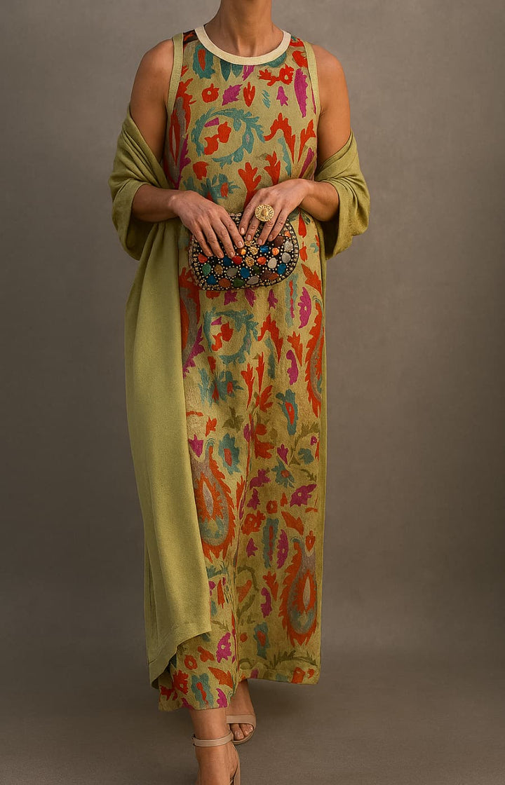 Corvalisse Elegant maxi dress with matching stole - Elena Harper