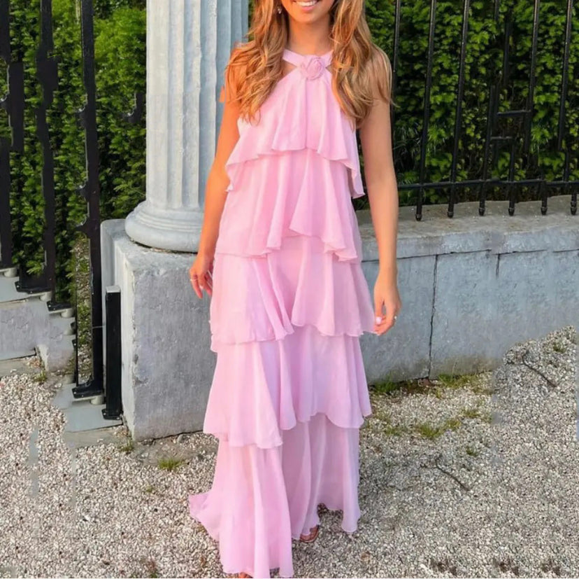 Eryndra ™ | Halterneck maxi dress with ruffles
