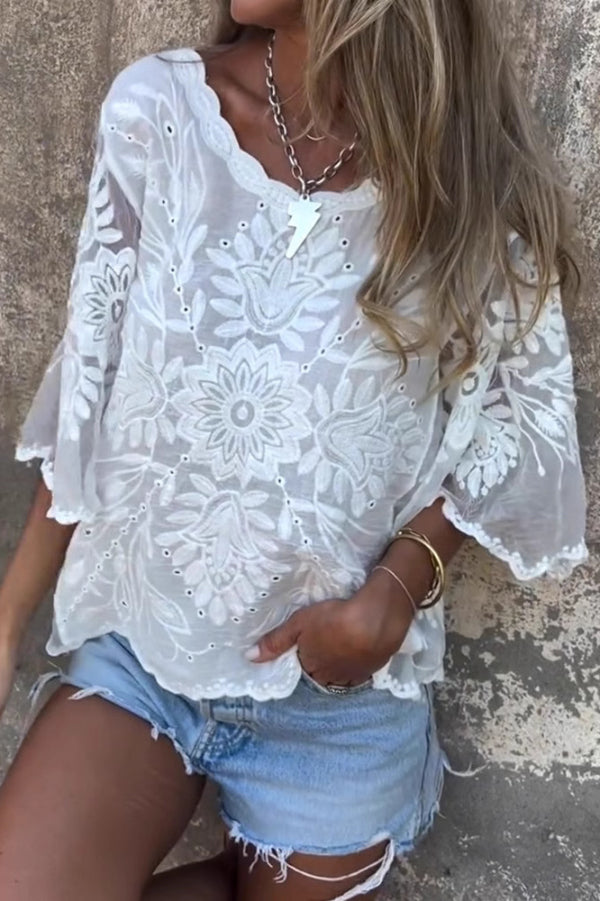 Fashionable Embroidered Floral Pattern Loose-fitting Openwork Casual Top