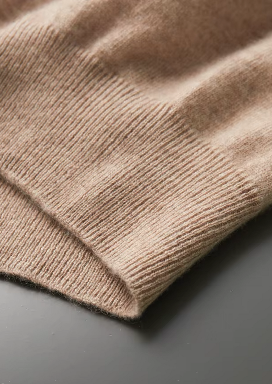 100% CASHMERE CLASSIC CREWNECK T-SHIRT