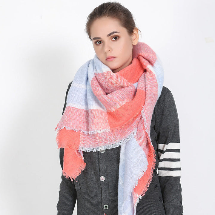 Women's Checkered Scarf with Fringes