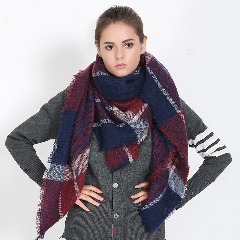 Women's Checkered Scarf with Fringes