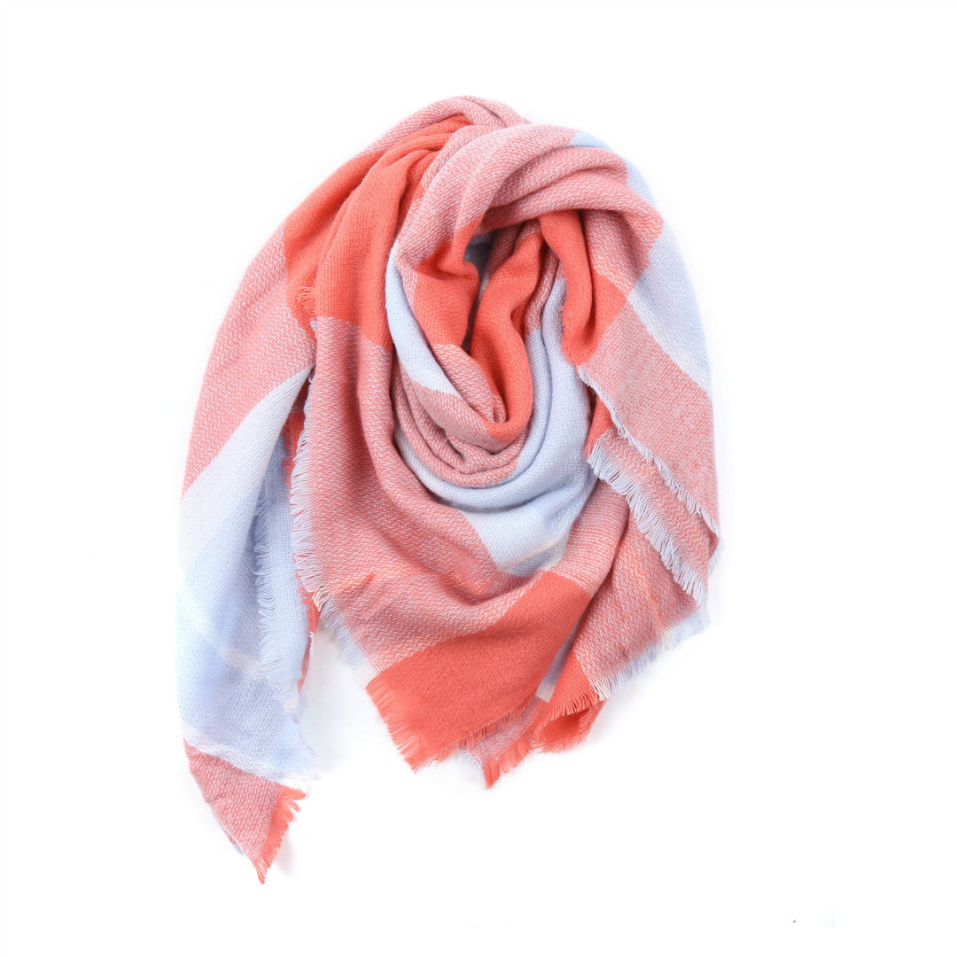 Women's Checkered Scarf with Fringes