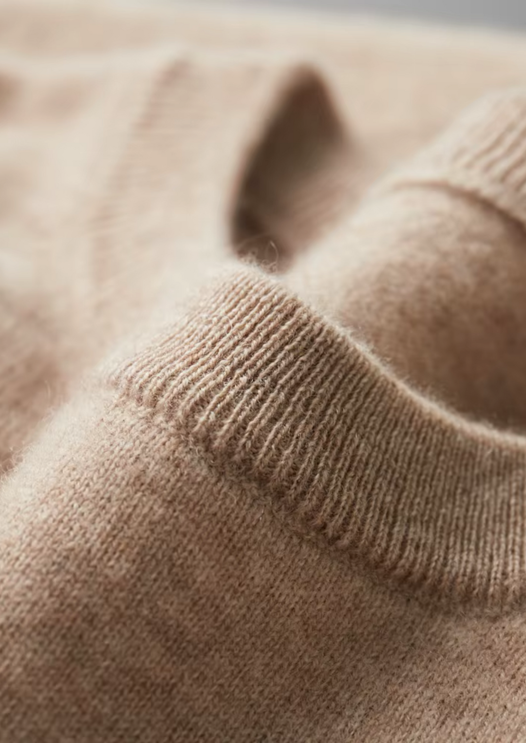 100% CASHMERE CLASSIC CREWNECK T-SHIRT