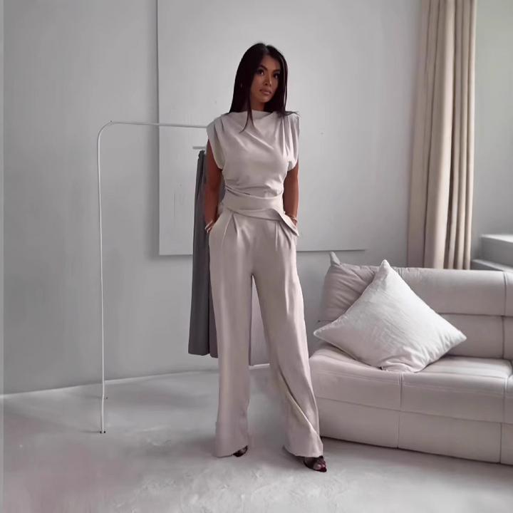Soft Casual Two-Piece Set for Women – Everyday Elegance