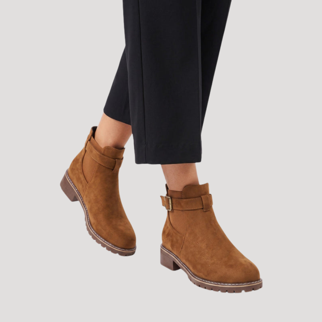 Women’s Chelsea Boots with Thick Sole and Buckle