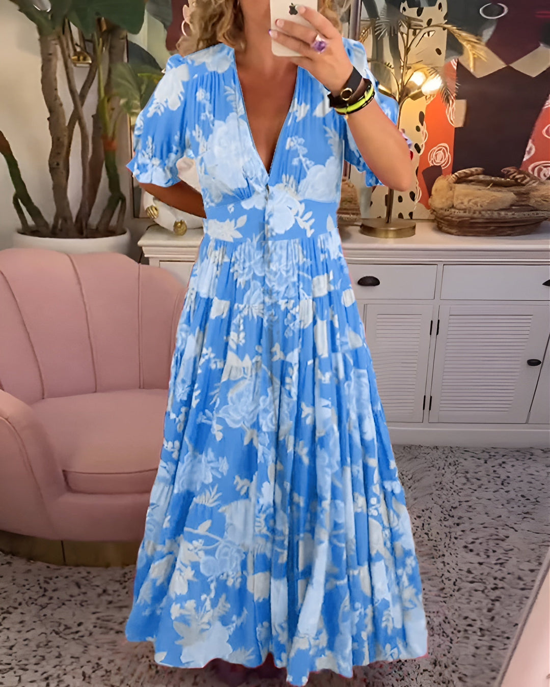 Carine Floral Dress with V-neck and Pockets - Elena Harper