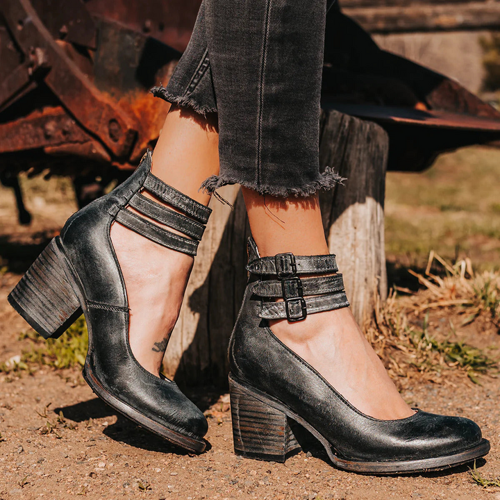 BRITTA – VINTAGE BUCKLE-STRAP BLOCK HEEL SHOES