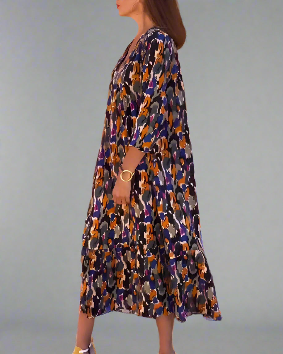 Walburga Retro Maxi Dress with V-Neck and Elegant Comfort - Elena Harper
