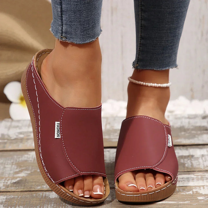 Ella™ - Casual Slip-On Sandals with Mid-Heel Platform