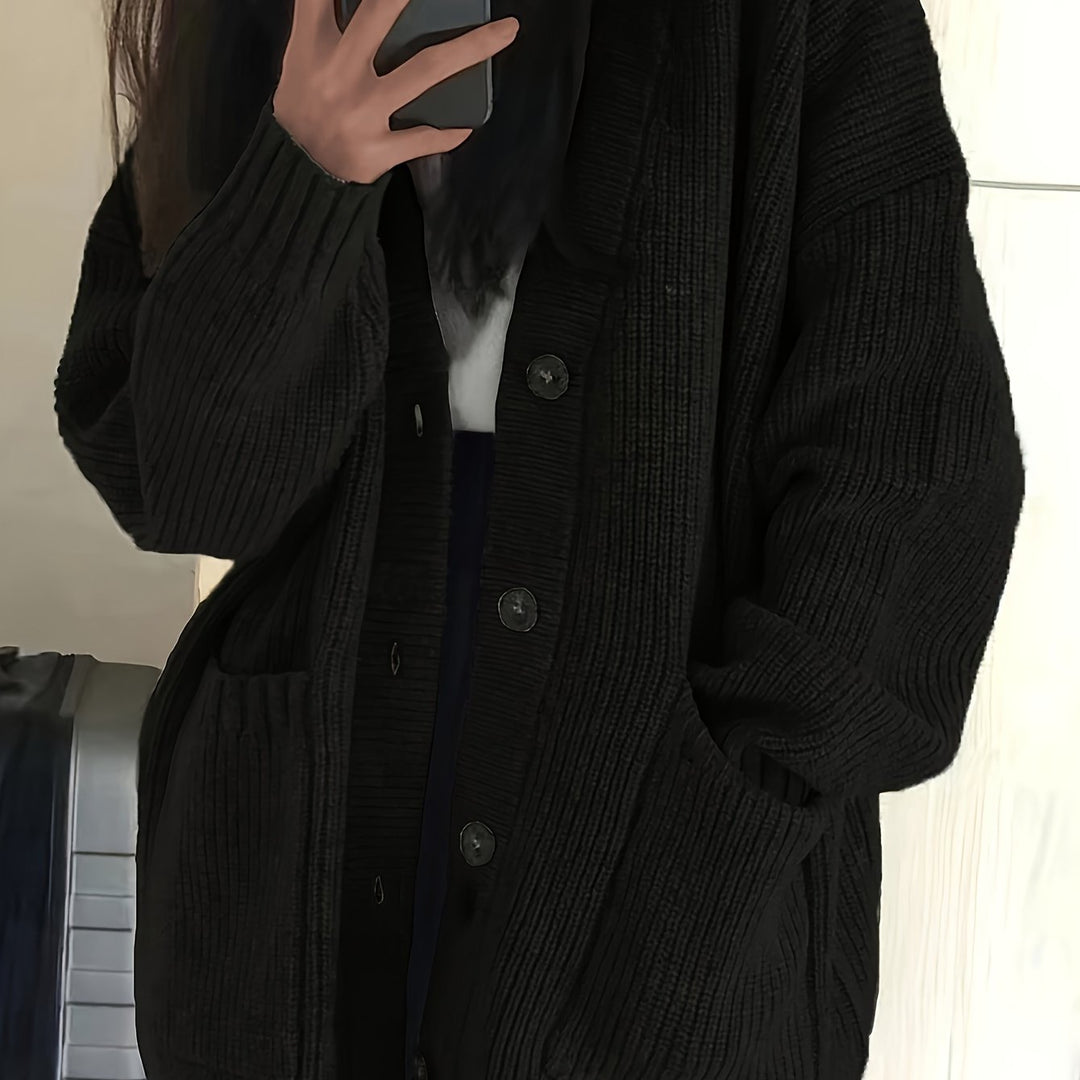 Charlotte - Elegant Oversized Buttoned Cardigan