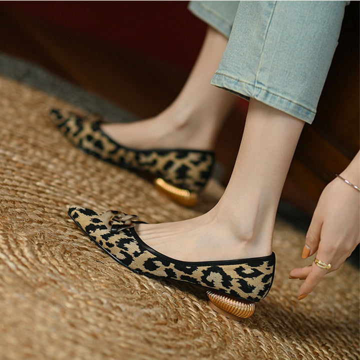 Low women's shoes with pointed toe print Mirella - Elena Harper