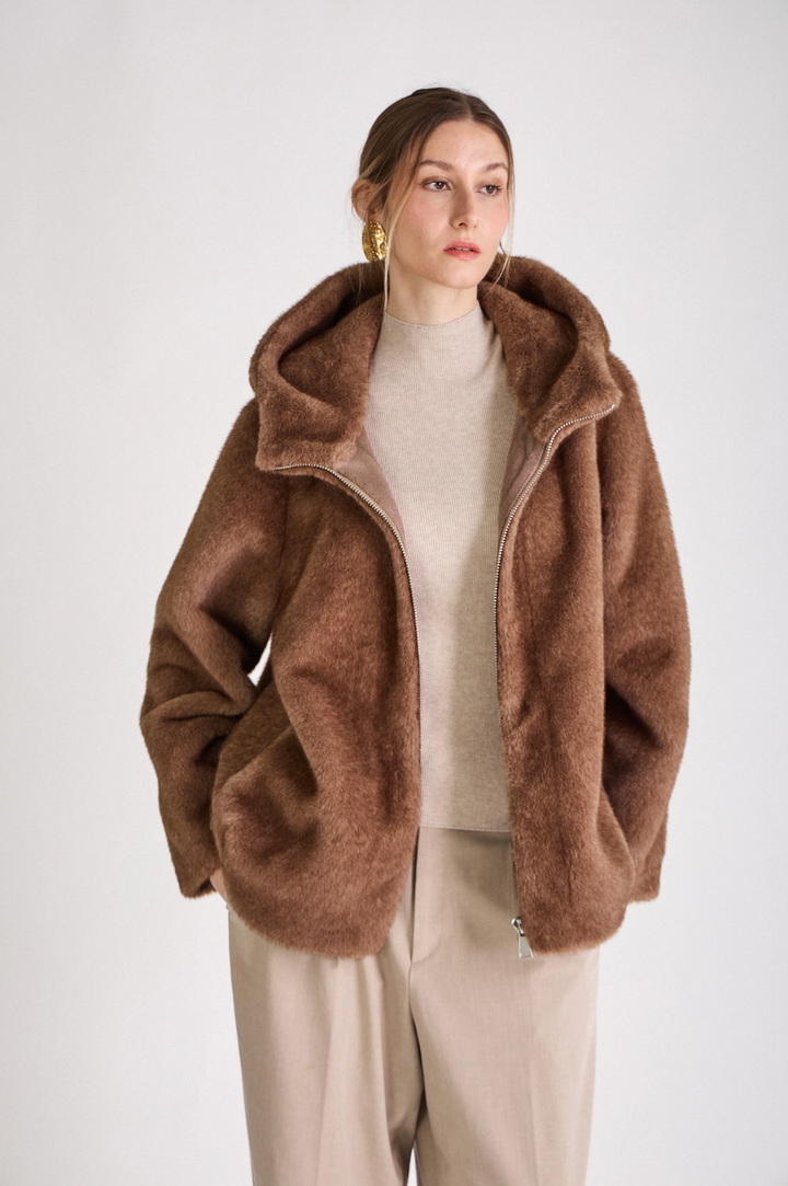 Losy Coat, view 4 - Elena Harper