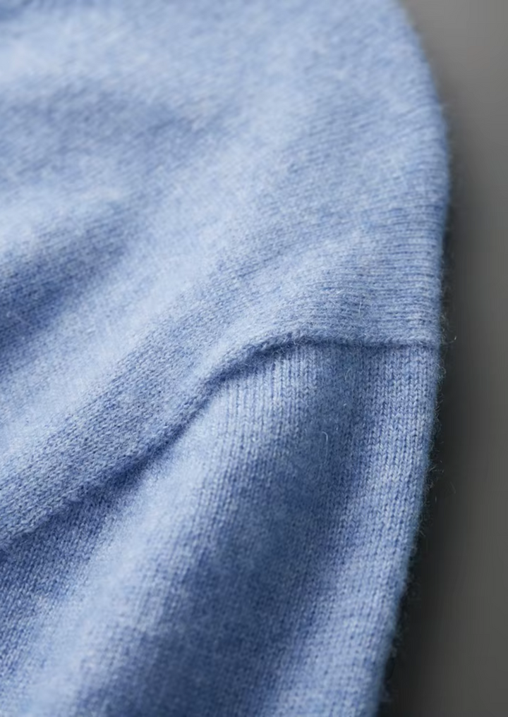 Soft-Touch CLASSIC CREWNECK T-SHIRT.