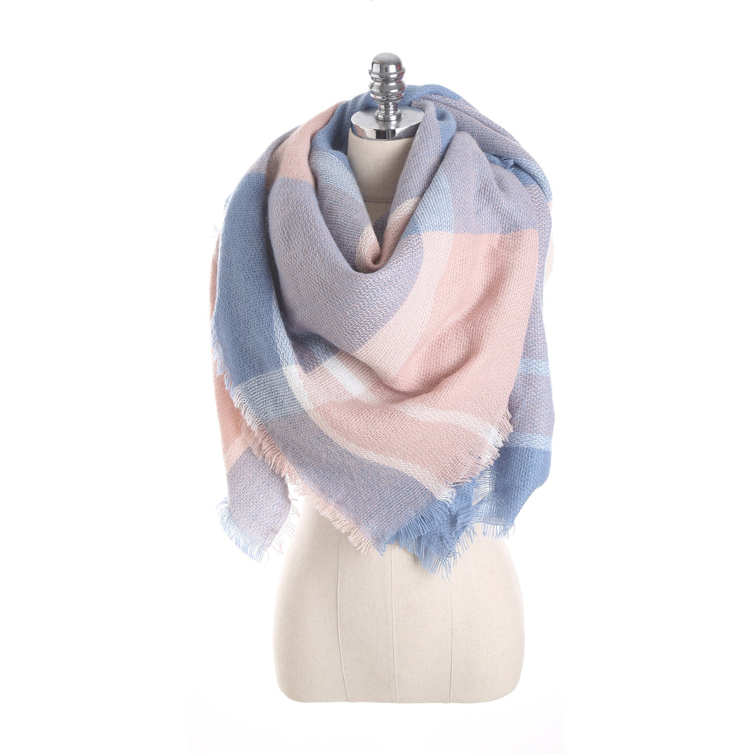 Women's Checkered Scarf with Fringes
