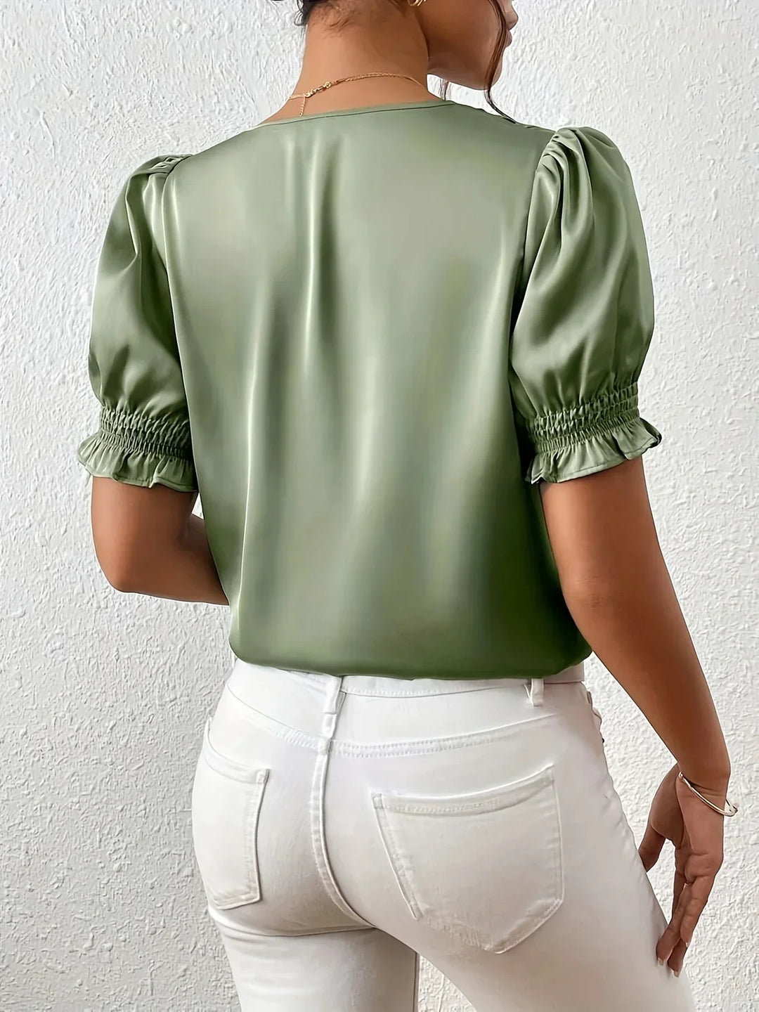 Abella - Elegant Blouse with V-Neck and Puff Sleeves
