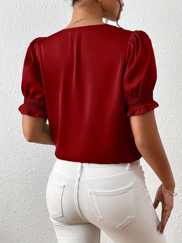 Abella - Elegant Blouse with V-Neck and Puff Sleeves