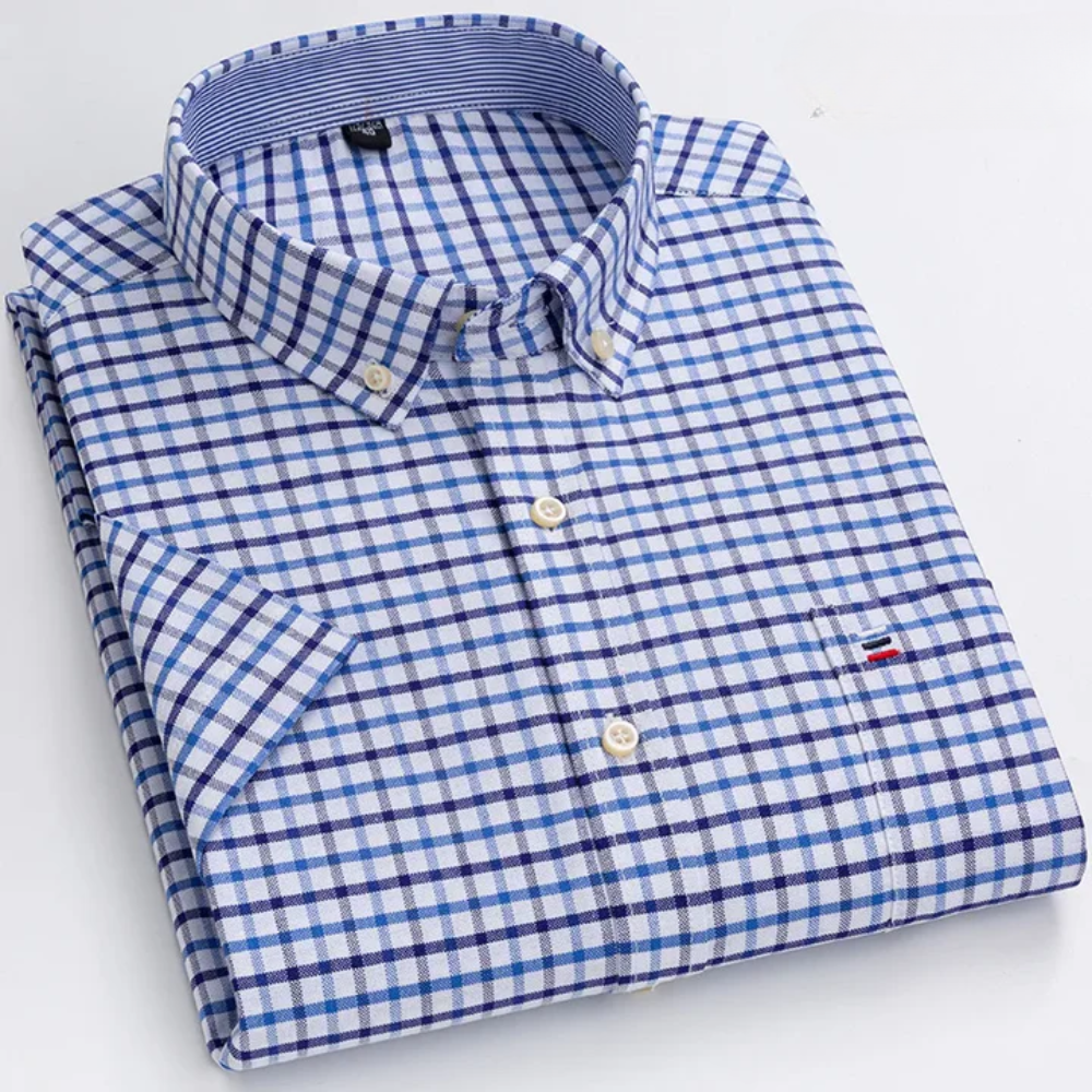 Men's Shirt with Classic Pattern and Tailored Fit