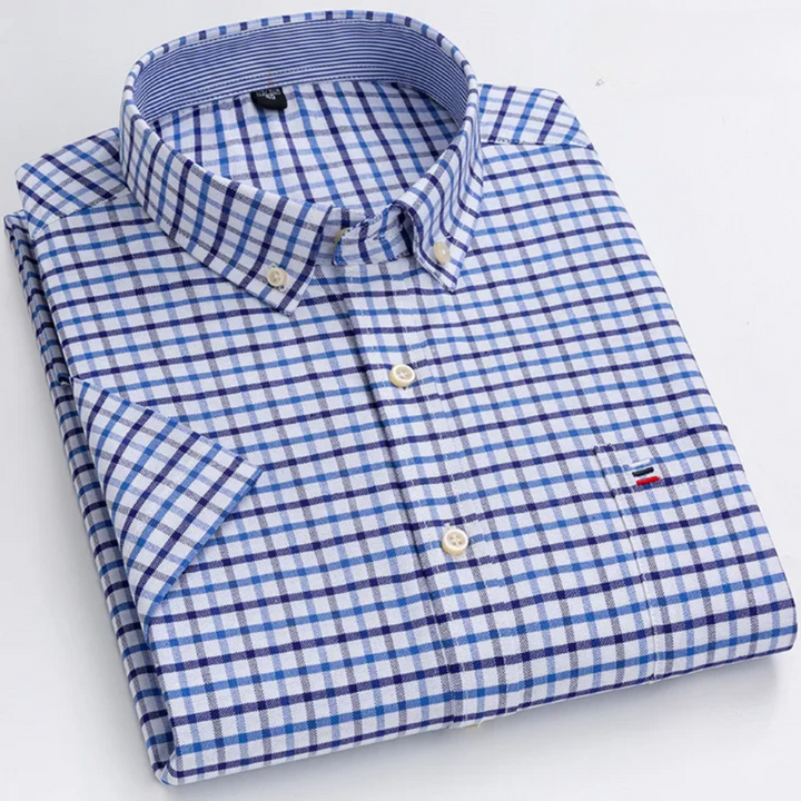 Men's Shirt with Classic Pattern and Tailored Fit