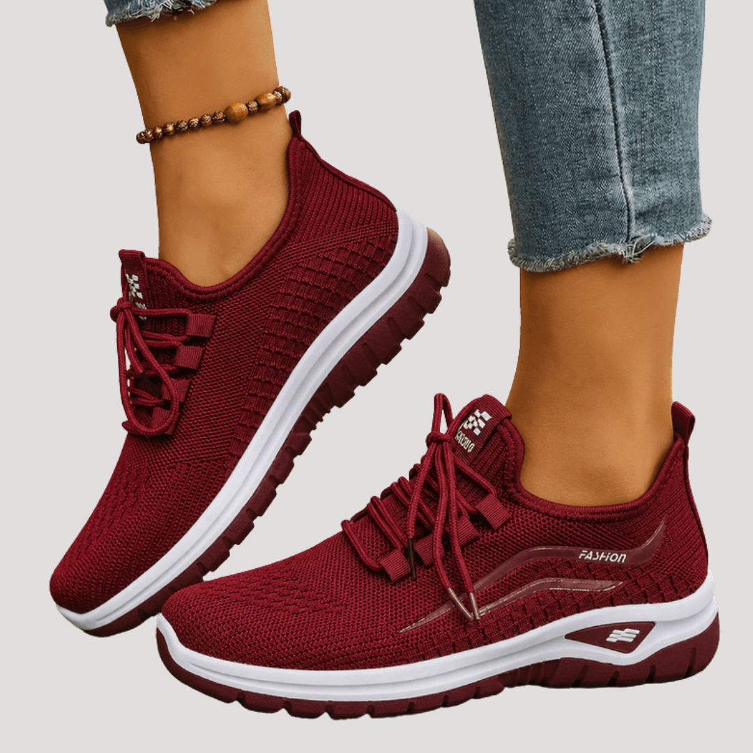 Wide Lace-Up Women's Baskets