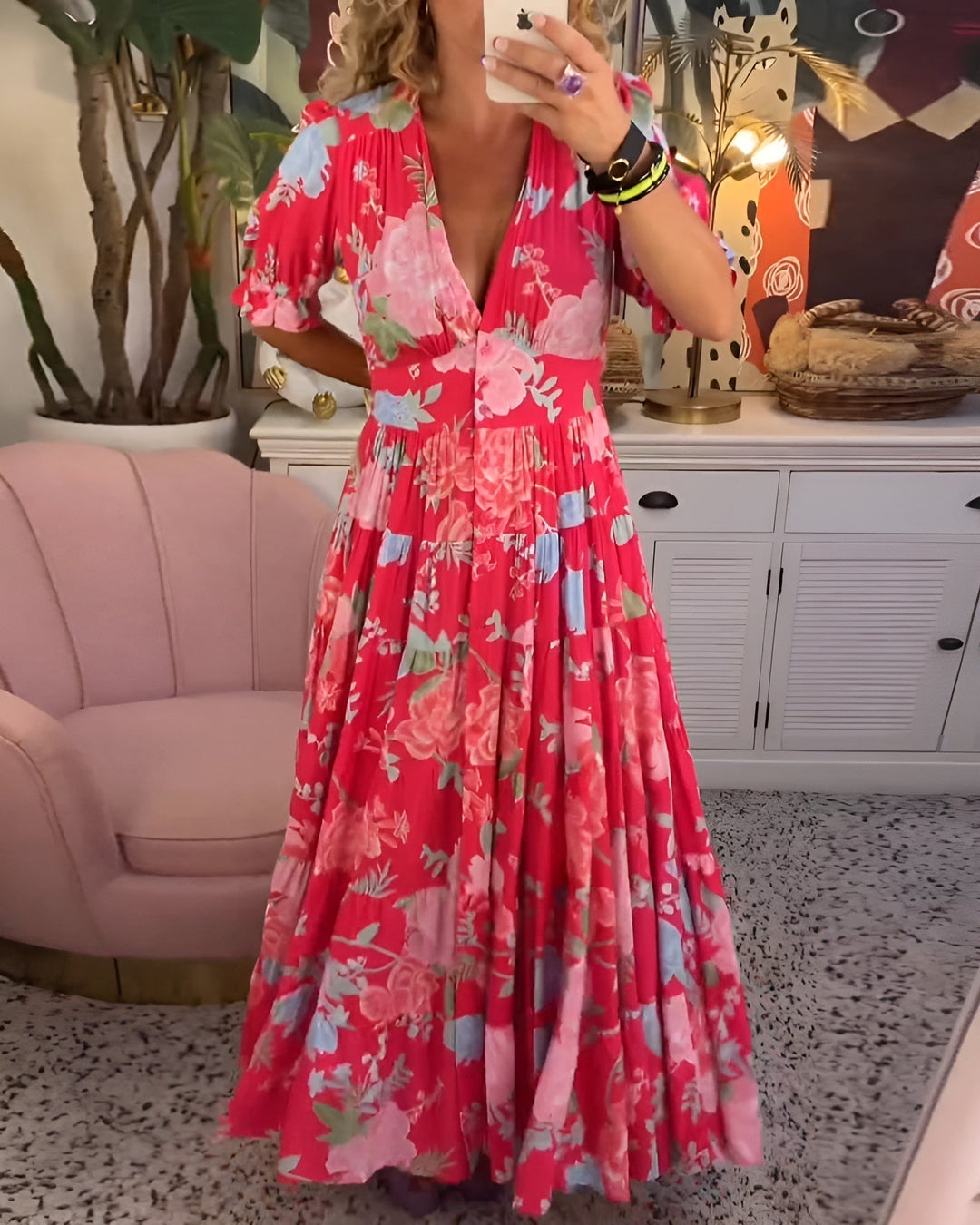 Carine Floral Dress with V-neck and Pockets - Elena Harper