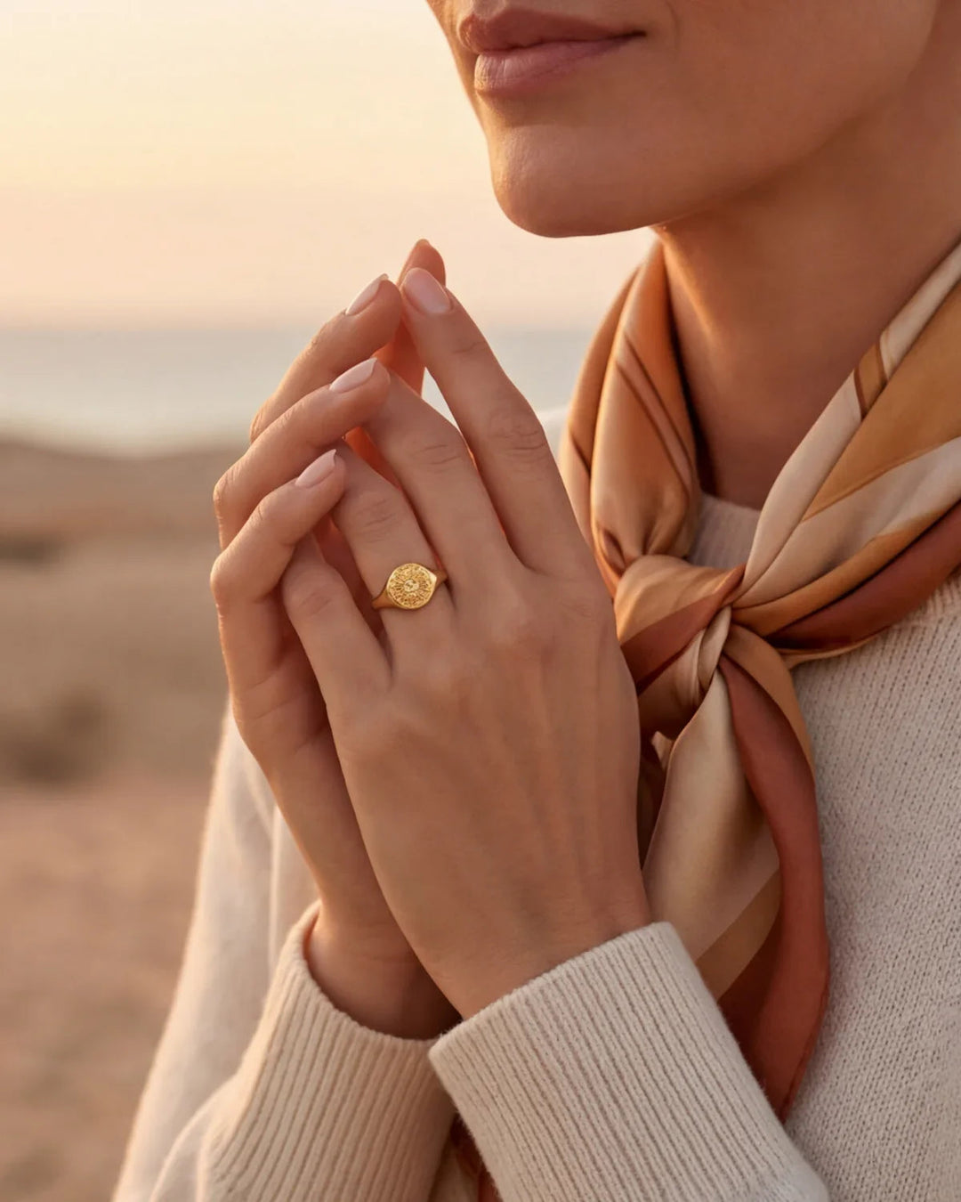 Abigaël Sun ring inspired by daylight - Elena Harper