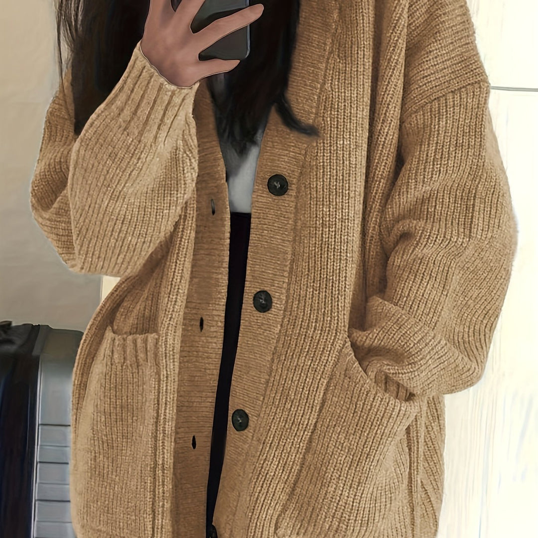 Charlotte - Elegant Oversized Buttoned Cardigan