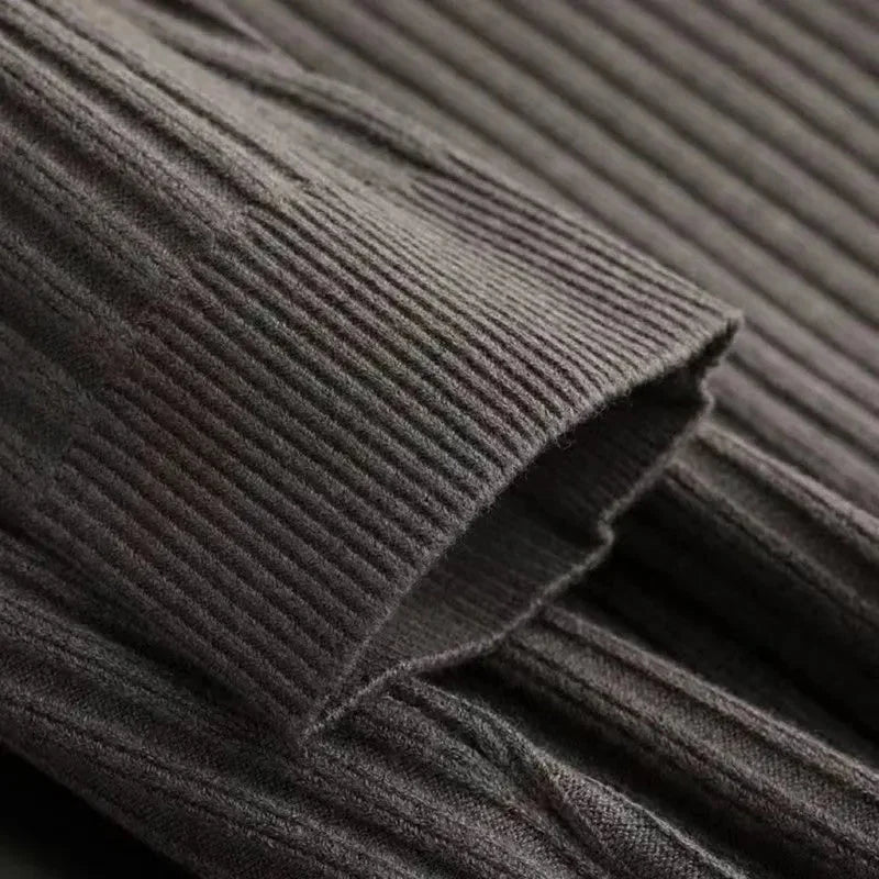 Maximilian | Modern and Elegant Zipper Sweater