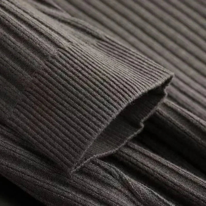 Maximilian | Modern and Elegant Zipper Sweater