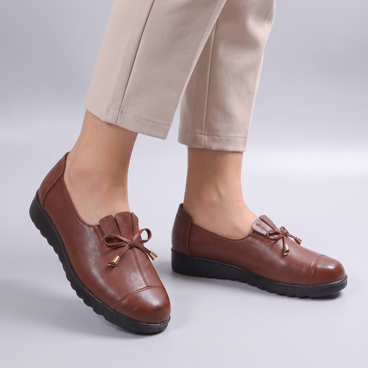 Olivia | Classic and Elegant Women's Leather Loafers with Decorative Bow