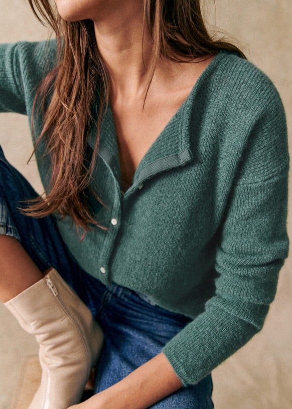 ELOISE – CLASSIC BUTTON-DOWN CARDIGAN