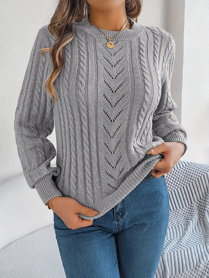 Laura | Classic and Cozy Cable Knit Sweater with Round Neck