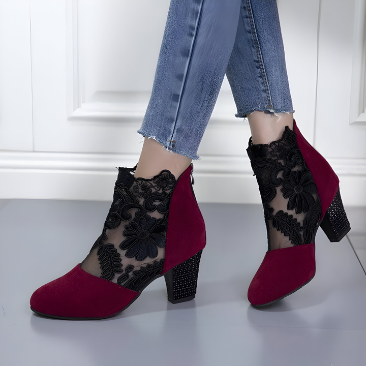 WIDE TOE HEELS FOR WOMEN