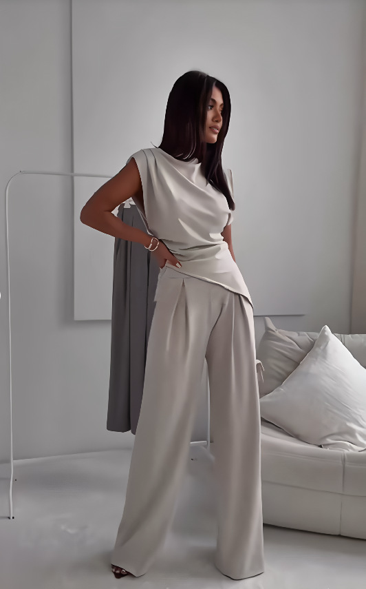 Soft Casual Two-Piece Set for Women – Everyday Elegance