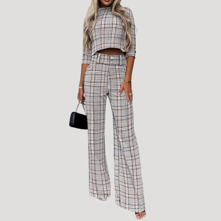 Coordinated Women's Set: Cropped Top and Wide-Leg Pants