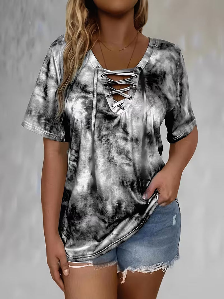Beryl Short Sleeve T-Shirt with Print and Drawstring - Elena Harper