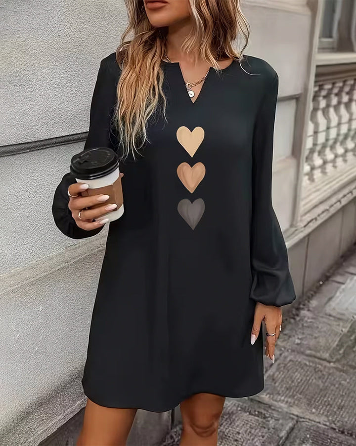 Women's Straight Dress with Heart Pattern – Daily Comfort and Casual Elegance