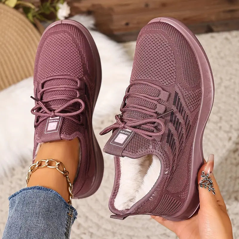 Comfortable Sports Shoes with Soft Sole Material EB EB