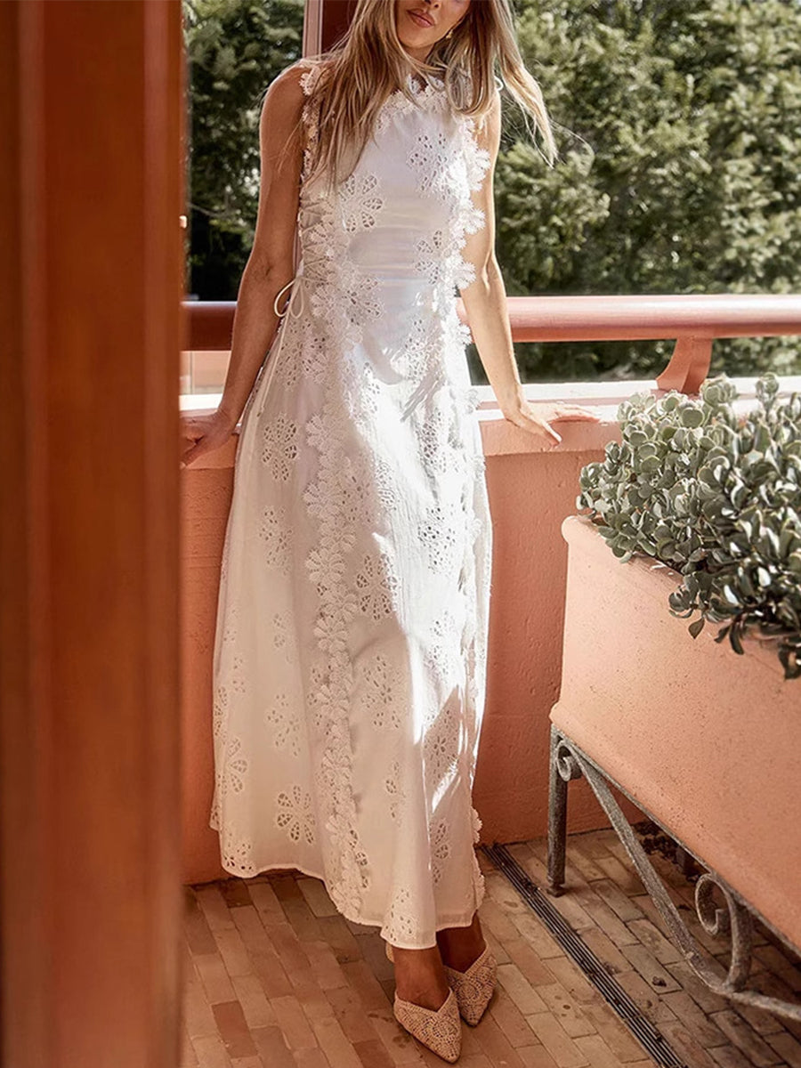 Éliora – Lace Floral Tie-Strap Maxi Dress