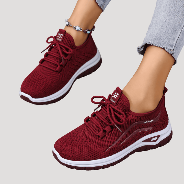 Wide Lace-Up Women's Baskets