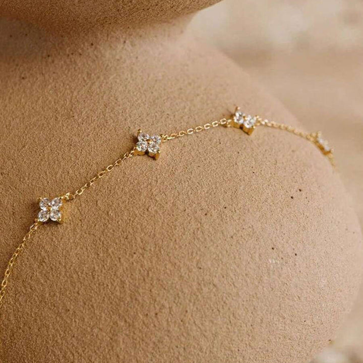 Vintage Four Leaf Clover Necklace