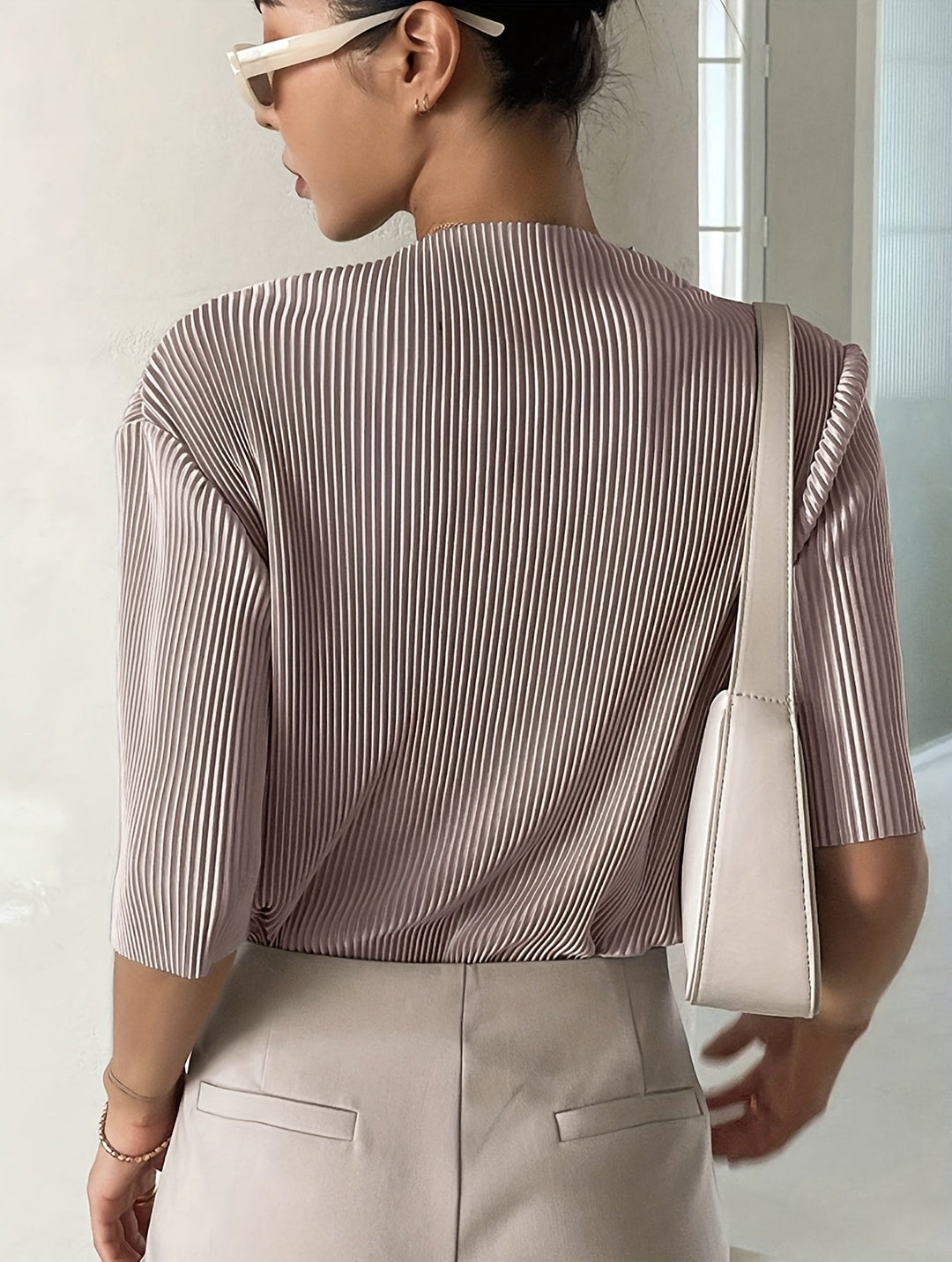 Elegant White Pleated Blouse for Women – Chic and Comfortable Shirt