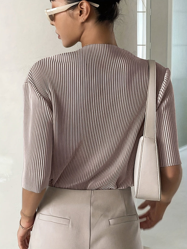 Elegant White Pleated Blouse for Women – Chic and Comfortable Shirt