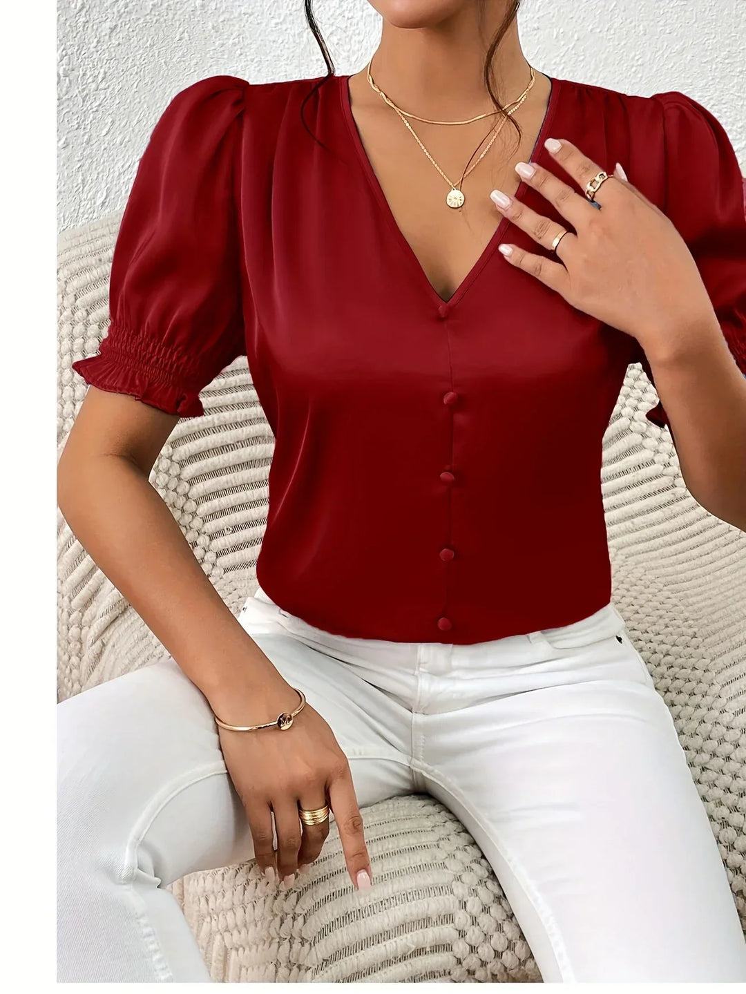 Abella - Elegant Blouse with V-Neck and Puff Sleeves