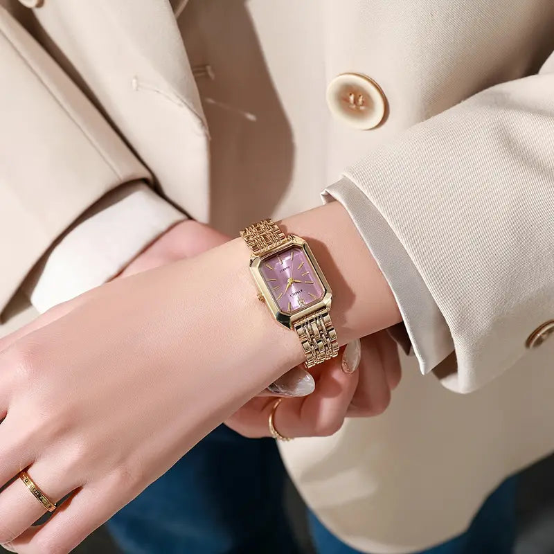 Elegant gold watch with refined links