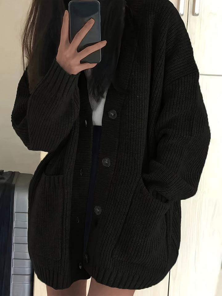 Charlotte - Elegant Oversized Buttoned Cardigan