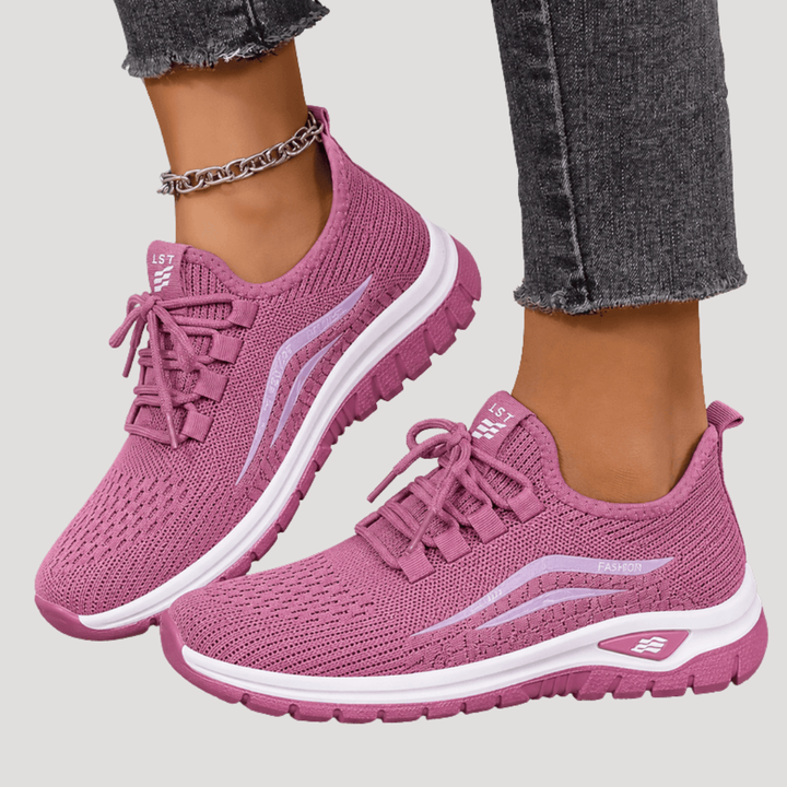 Wide Lace-Up Women's Baskets