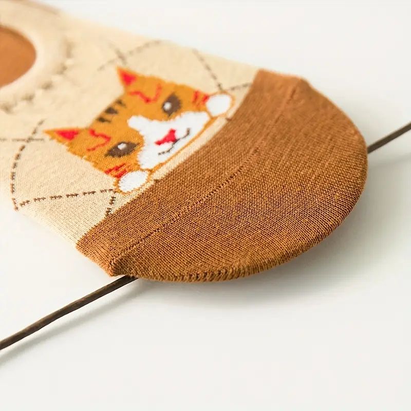 Casual Cat Pattern Socks