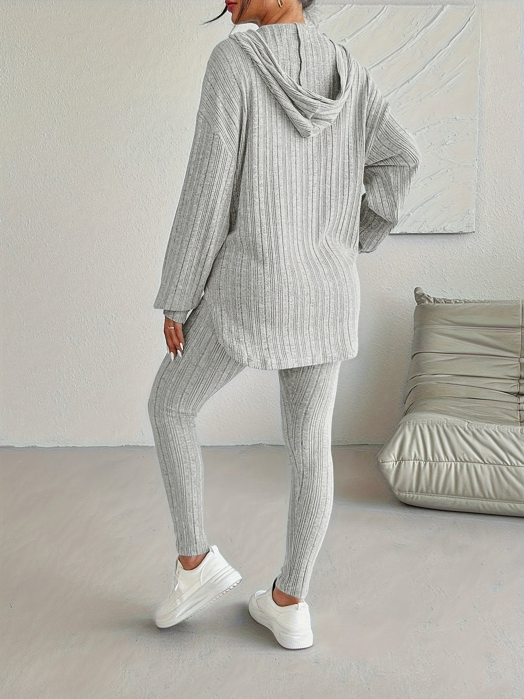 MODERN CLASSIC SET IN TWO PARTS FOR WOMEN